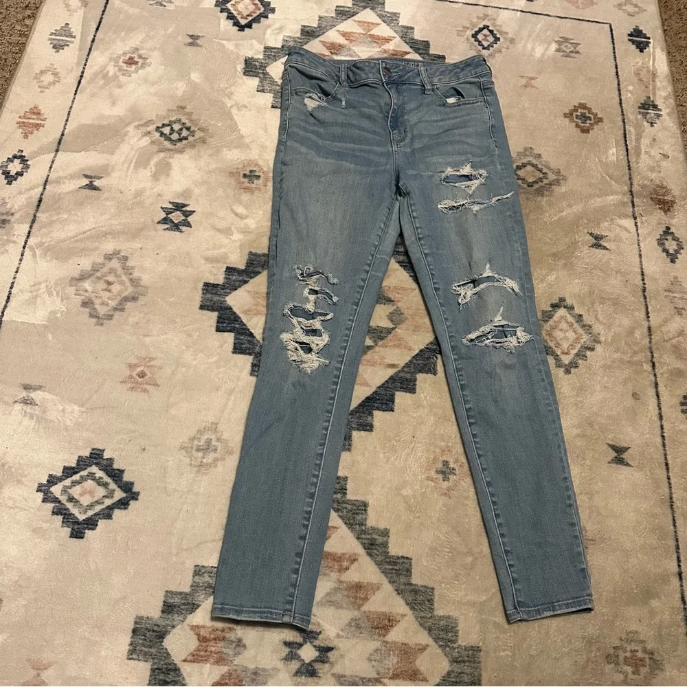American Eagle Women's Distressed Blue Jeans Hi Rise Jegging sz 10 - Picture 1 of 8